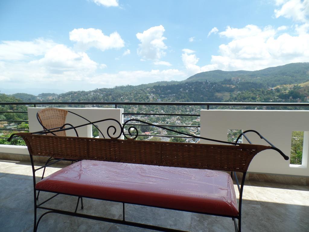 Kandyan Bluestar Villa Kültér fotó